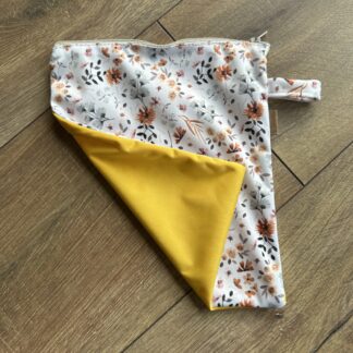 Mosható vízhatlan uzsonnás zacskó - apró virágok