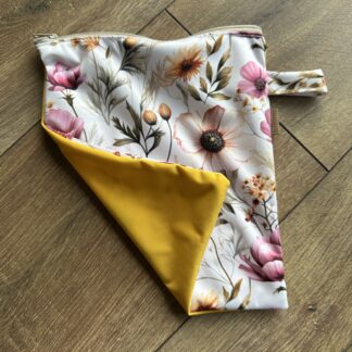 Mosható vízhatlan uzsonnás zacskó - nagy virágok